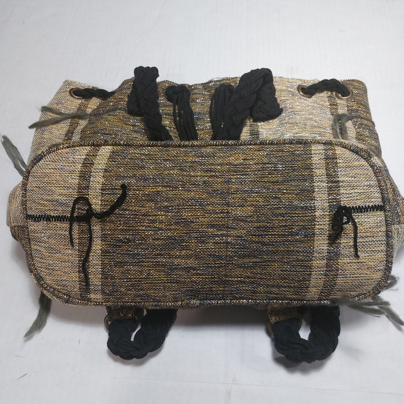 American & Beyond Shoulder Handbag - Picture 7 of 13